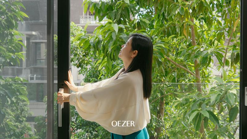 OEZER×一兜糖APP丨携手百万家居博主李小冷，探寻家的意义